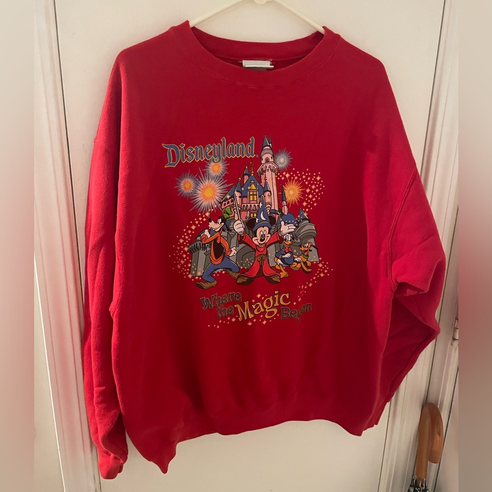 Vintage Disneyland sweatshirt